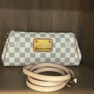 Louis Vuitton Checkered Shoulder Bag - Beige